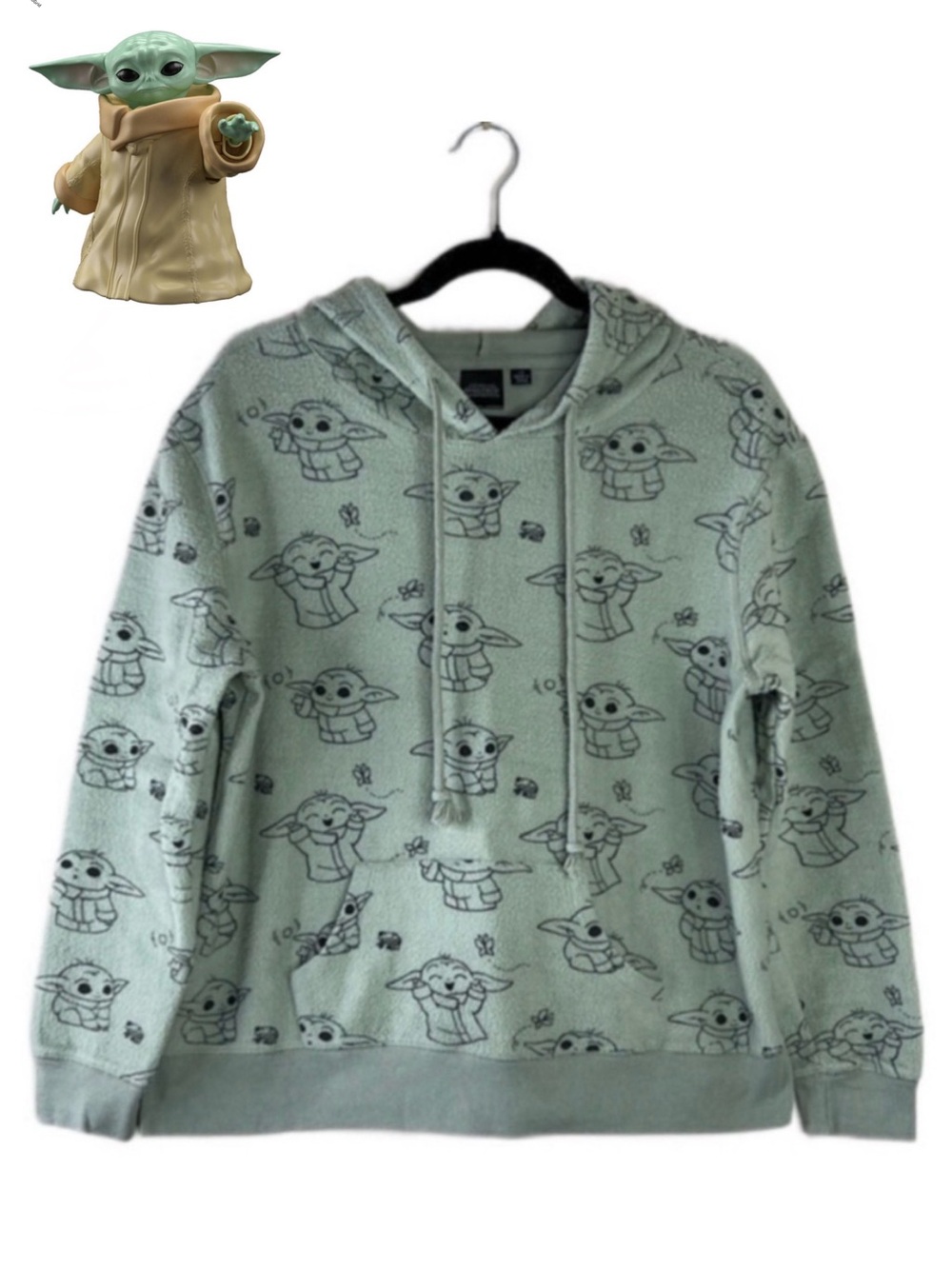 Star Wars The‎ Mandalorian Baby Yoda Hoodie Pullover Cozy Fleece Sweater Large